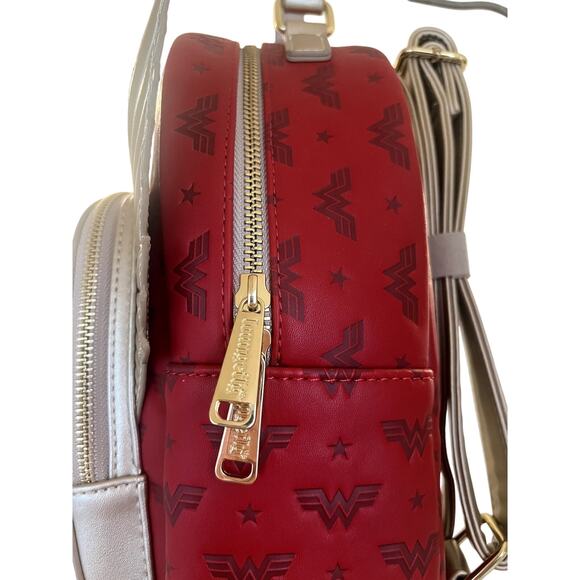 Loungefly DC Wonder Woman WW84 Mini Backpack - Exclusive - New! - Picture 5 of 9